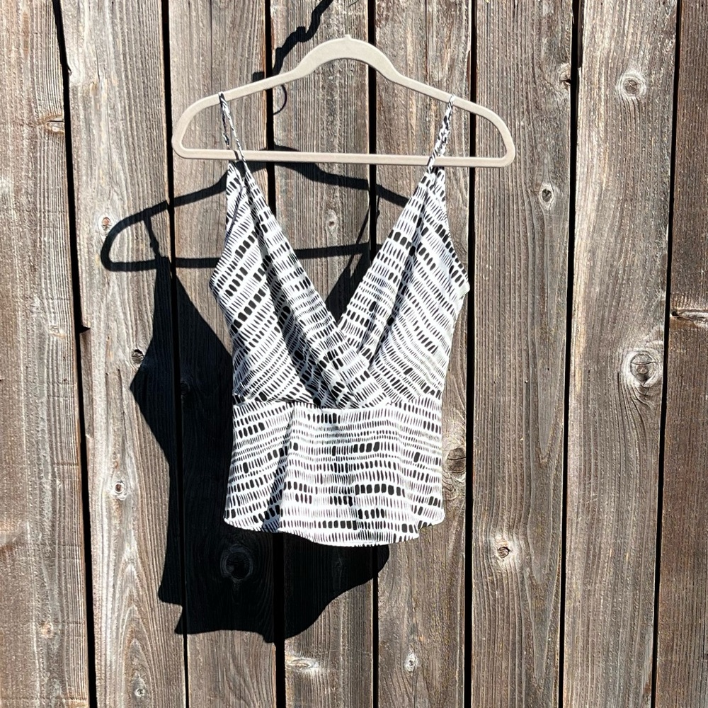 Nyland Angela Tuck Cami size medium